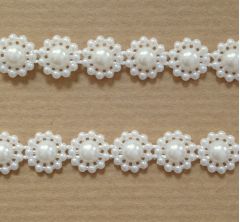 Pearls on a Roll - Pearl Flowers 10mm