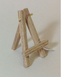 Tiny Easel - 7 x 4.5cm