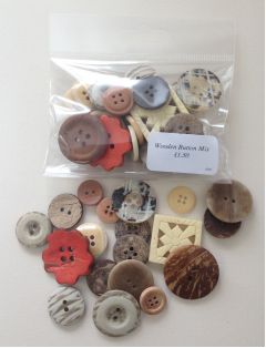 Wooden Button /ix