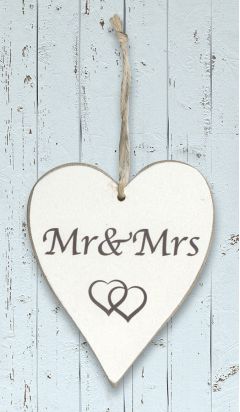 Wooden Heart - Mr & Mrs